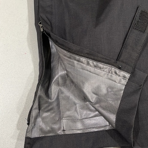 Adidas Climaproof Men’s Golf Pants ( maximum weather protection). NWT - Picture 8 of 8